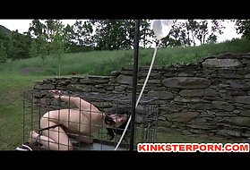 Полиња во bdsm кафез заклучен enema роб слуга порно на телефонот 5230
