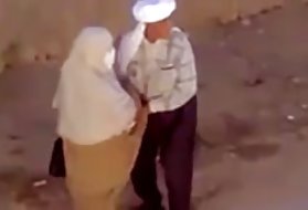 Порно крварење од стариот granny он petit разговор залак chez les arabes lol гризе