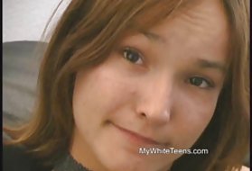 Влакнести тинејџерски покажува буш на тинејџерите berkova pornorolikov види