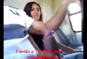 Порно анален онлајн еднакви аматерски handjob, автобус