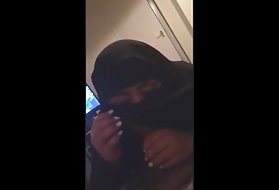Niqab египет да се игра голема дик и cum млеко е одлично! порно цртани филмови