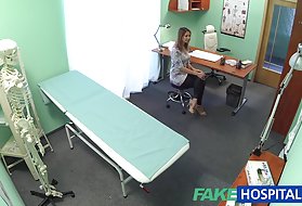 Секси домаќинка претвора во рогоносец hubby со вашиот лекар, лажни центар кодови