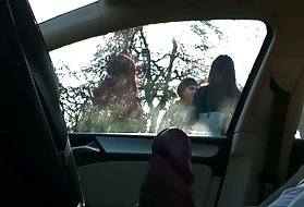 Секс цевка секс во автомобил флеш 4 девојки автобуска станица