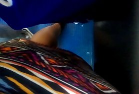 Животни порно со неговата ќерка е на crowed автобуска станица